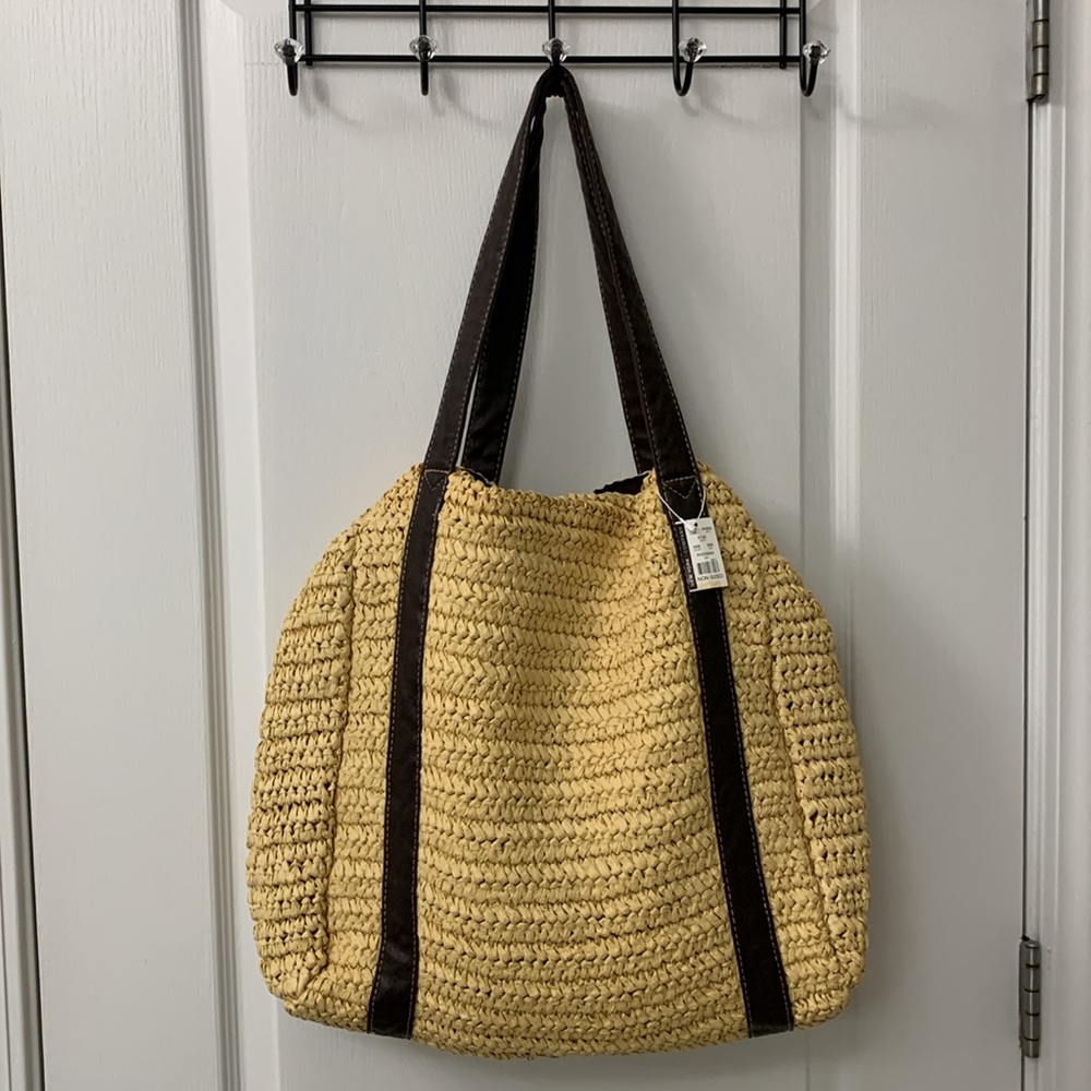 2-in-1 New York & Company Straw Convertable Bag - Picture 16 of 17